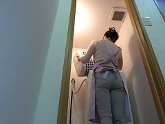 DVMM-171 Maid's Secret Temptation-Vacation Seduction with the Boss's Husband