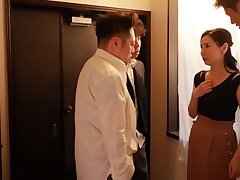 JUQ-790 Sizzling Seduction-Irresistible Babe's Bathroom Blowjob Bliss