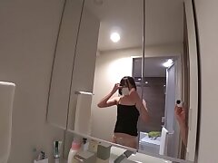 35646479 Sizzling Japanese Temptress-Big Booty Blowjob & Hardcore Passion